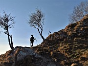 In Linzone (1392 m) da Roncola ad anello-12febb22-FOTOGALLERY